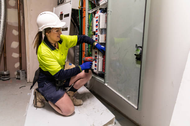 Best Electrician Near Me  in Janesville, IA