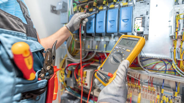 Best 24-Hour Electrician  in Janesville, IA